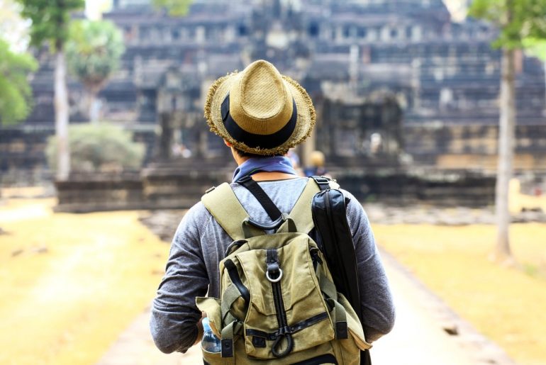 Vagabond Lifestyle Pros and Cons